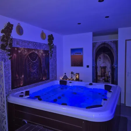 Apartment Ela Loveroomspa Bermericourt